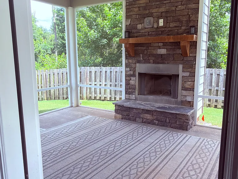 4050 Stowe Dr — Photo 34