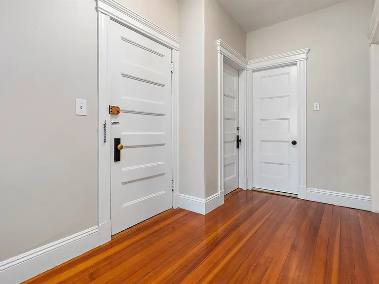 1805 Beacon St #3 — Photo 7