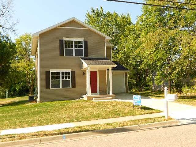 1st image of 1321 E Wolf Ct