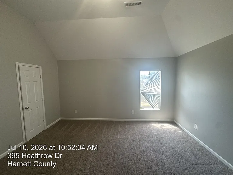 395 Heathrow Dr — Photo 25