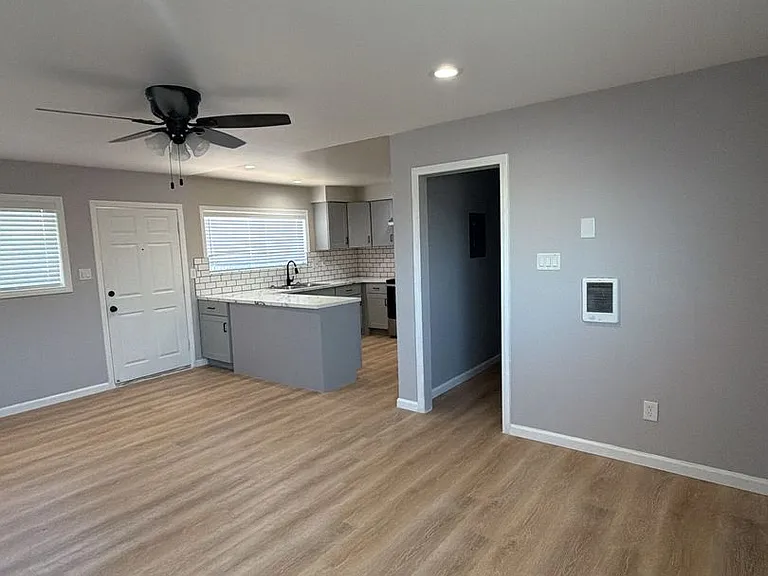 Vermonter Apartments — Photo 13