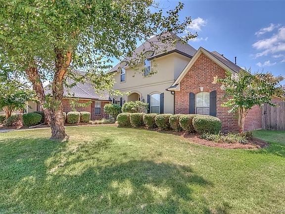 4th image of 302 Dunleith Pl