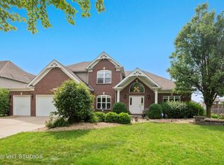 26428 Silverleaf Dr, Plainfield, IL 60585