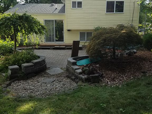 5th image of 2846 Gardner Ave