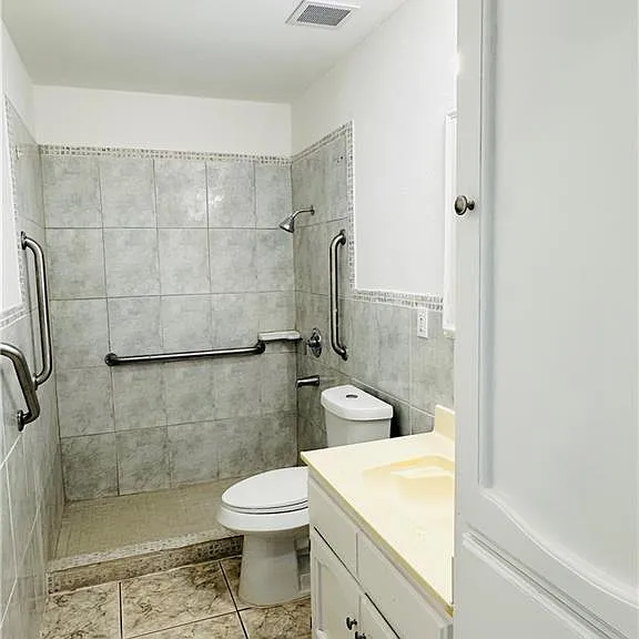 203 Encino Dr — Photo 11