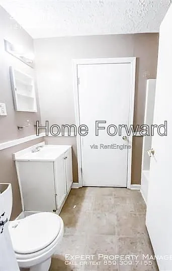 1216 Hammond Ave — Photo 4