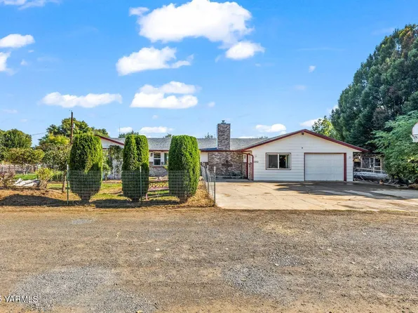 6901 W Acre Ct, Yakima, WA 98903