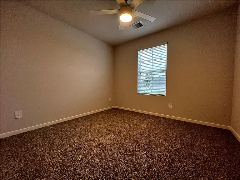 315 Darwin Pl — Photo 13