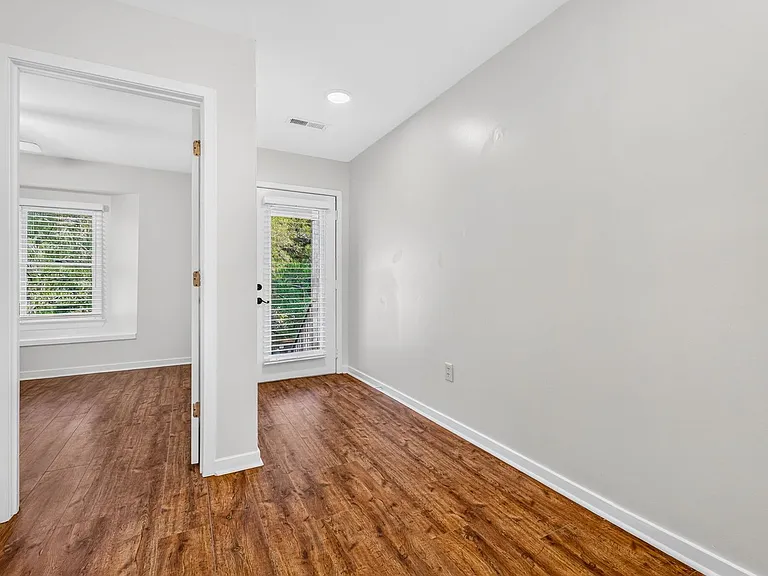 138 River Breeze Dr — Photo 17