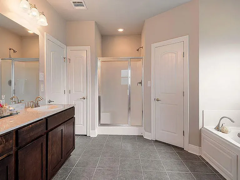 20328 Grand Crus Ave — Photo 3