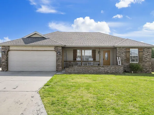 214 N Lake Avenue, Clever, MO 65631