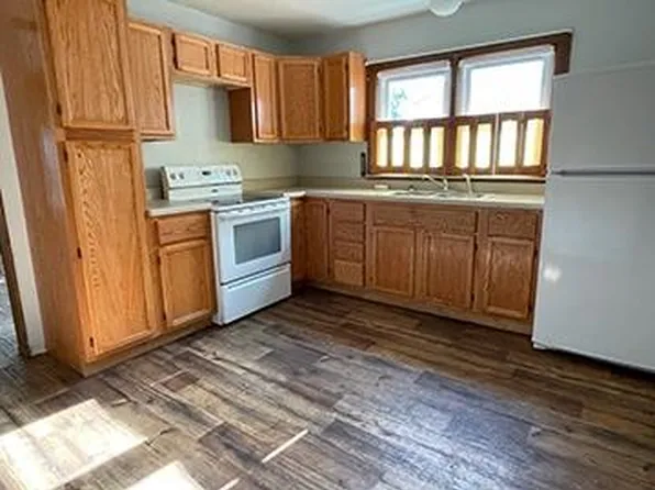 1314 W Delaware St, Fairfield, IL 62837