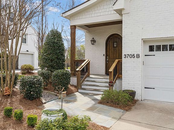 4th image of 3705B Estes Rd