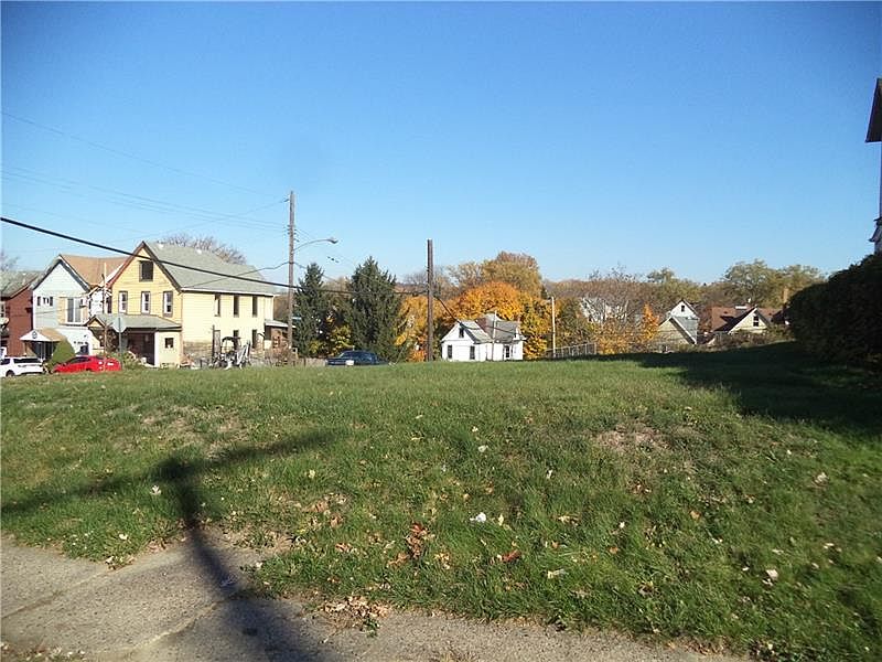 1st image of 903 Park St
