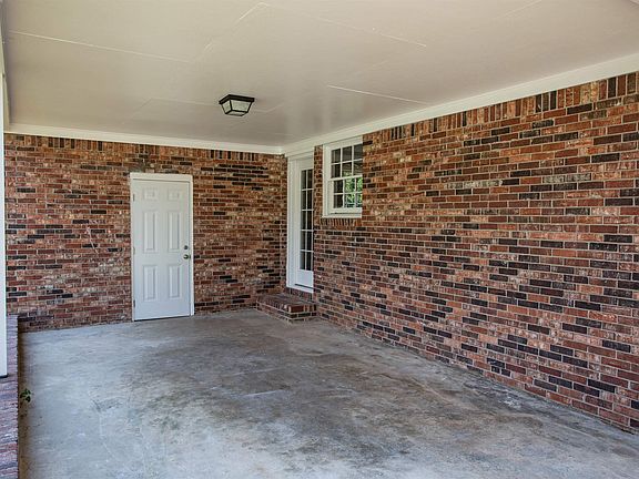2nd image of 2112 Bateman Blvd