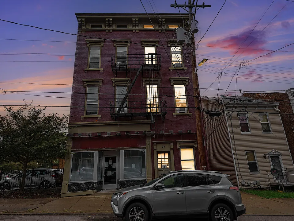 24 E University Ave #1