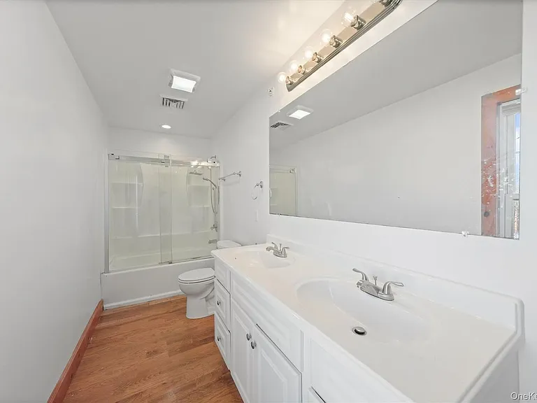 75 Albany St #3 — Photo 18