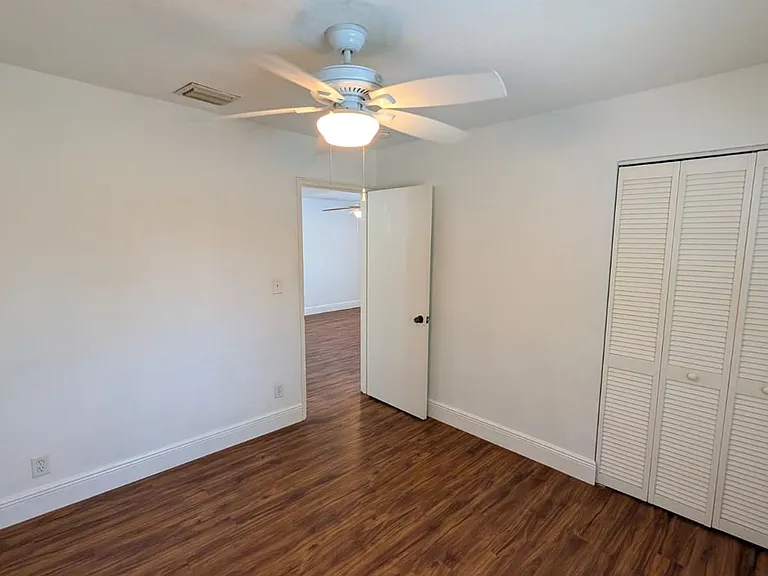 1448 NE 27th Ct — Photo 12