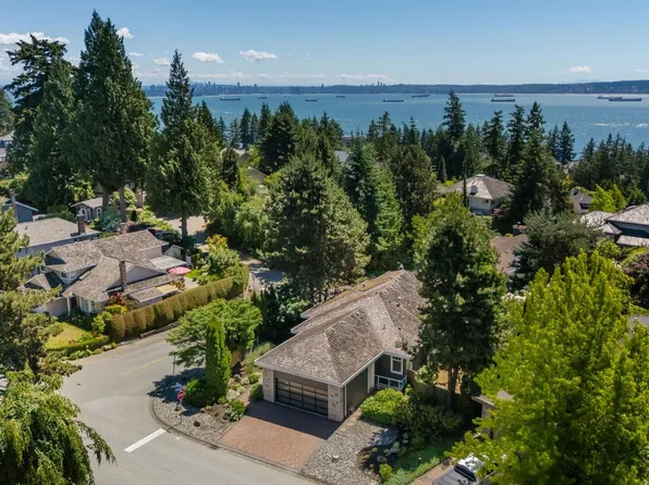 4789 Headland Dr, West Vancouver, BC V7W 3H6
