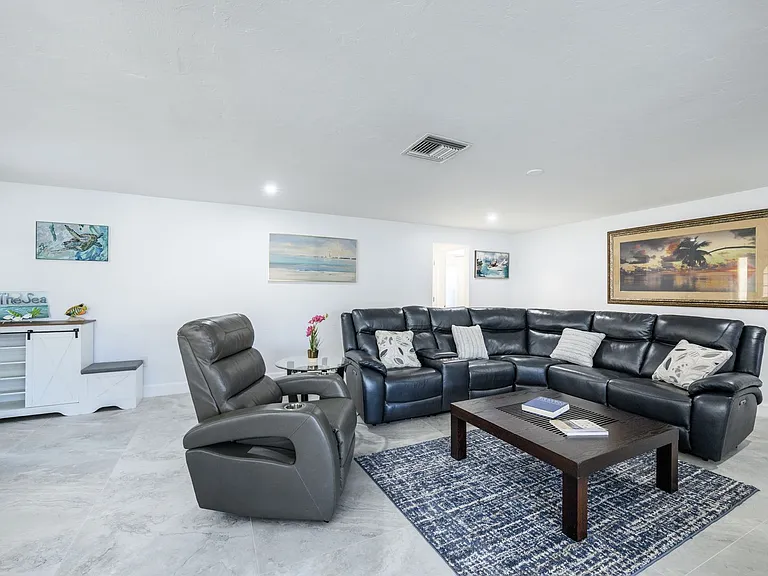 149 Crescent Dr — Photo 12