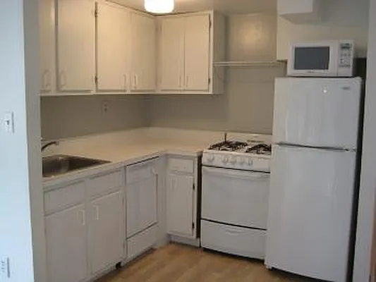 Rented by Corcoran | media 12