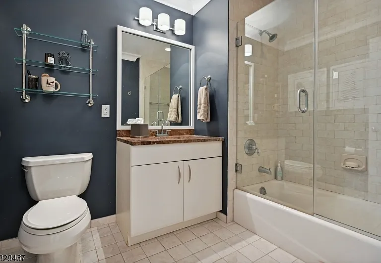 48 S Park St #215 — Photo 24