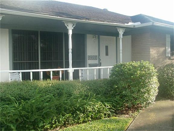 3rd image of 925 Peggy St