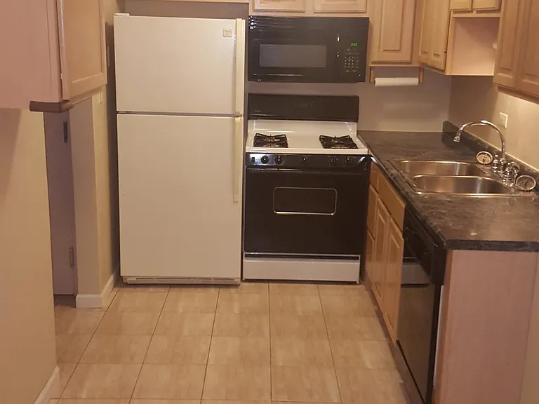 17504 Sandalwood Dr #2B — Photo 7