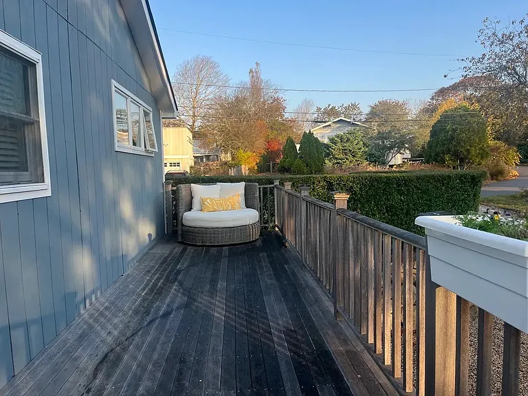 Monroe Dr — Photo 11