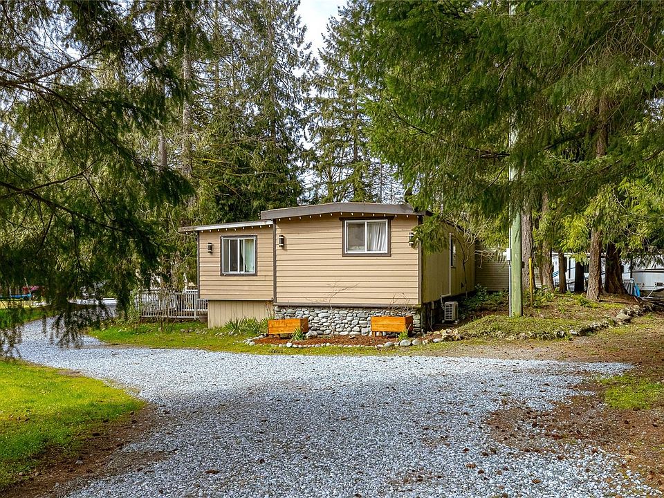 1st image of 1383 Carlton Dr