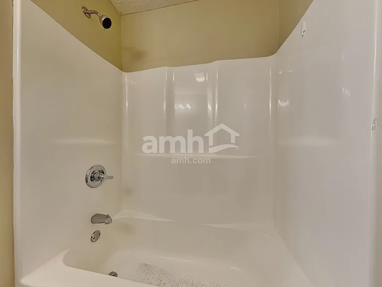 1117 Long Meadow Dr — Photo 14