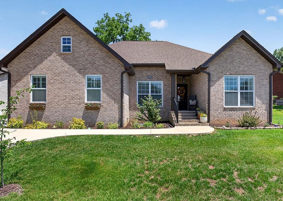 1st image of 1305 Bridle Path