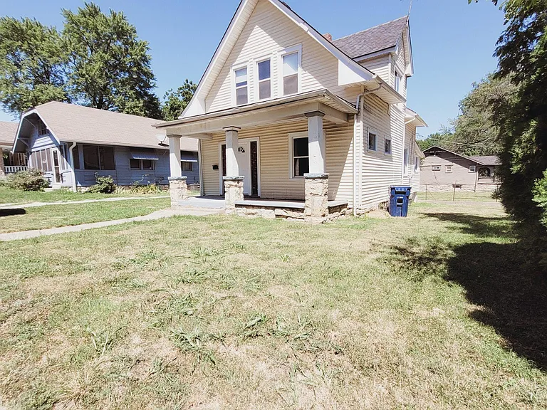 6041 Tracy Ave — Photo 2