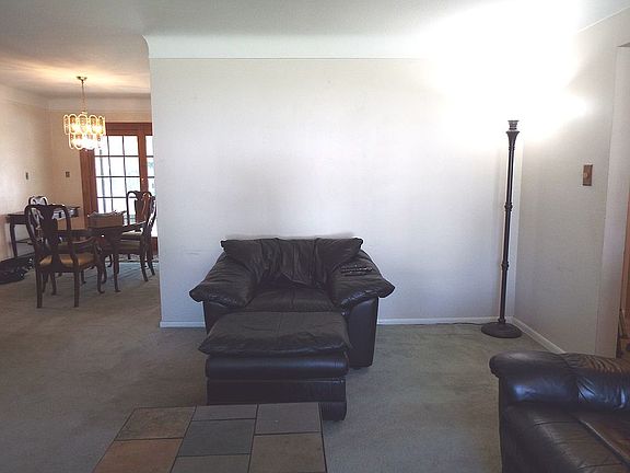 4th image of 1624 Mallard Dr
