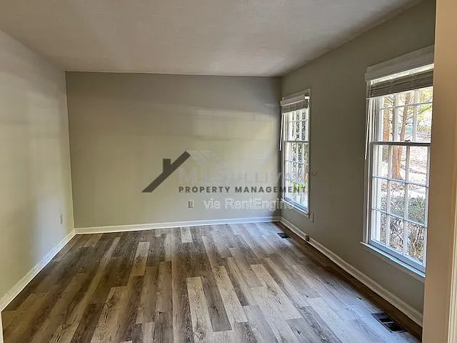 5113 Timmons Dr — Photo 3