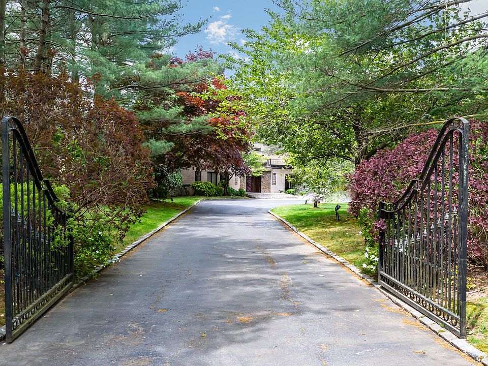 1st image of 14 Grace Dr