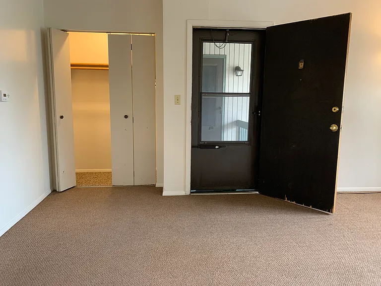 726 Grand Ave — Photo 7