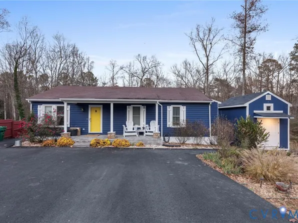 15601 Roland View Dr, Chester, VA 23831