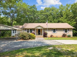 355 Dana Dr, Catawba, SC 29704