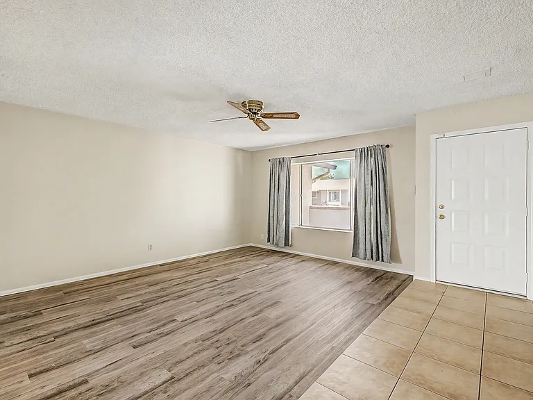 5733 W Mescal St — Photo 6