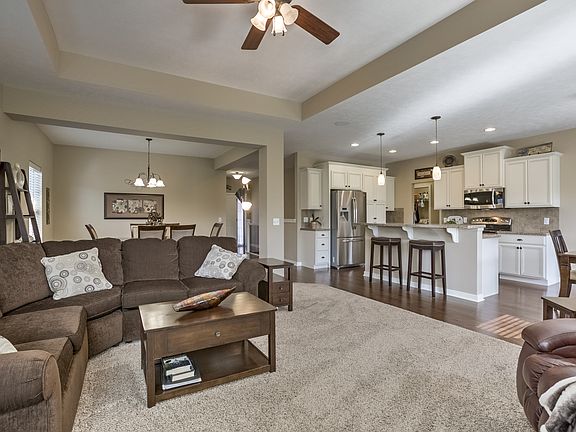 4th image of 2261 Placid Lake Dr