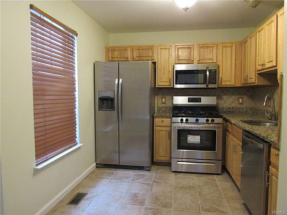 2nd image of 68 Jordan Ln