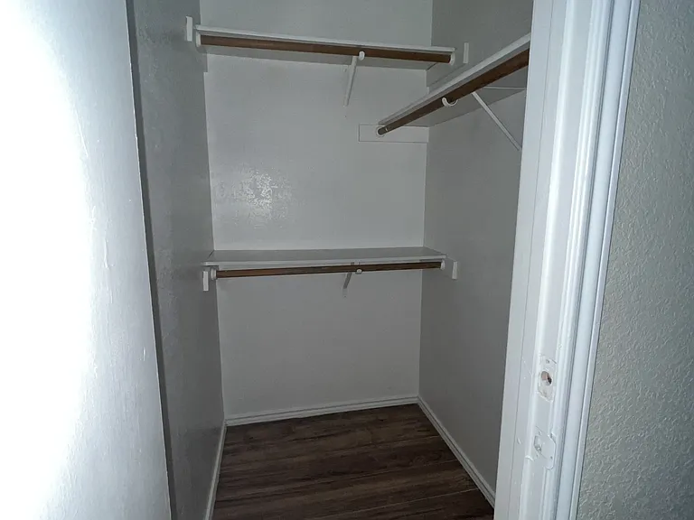 1604 Benttree Dr #A — Photo 9