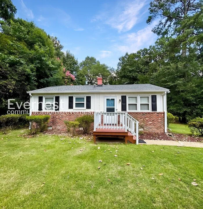 2611 Gravel Hill Rd
