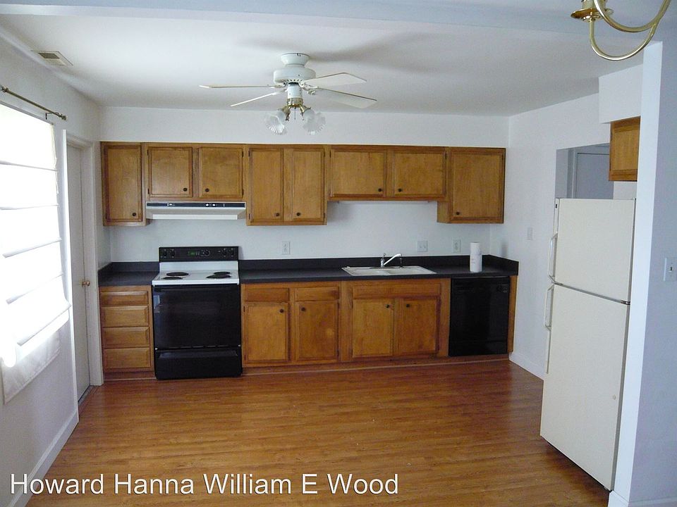 2nd image of 845 Cathedral Dr