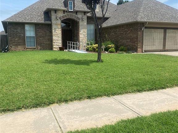 3rd image of 1328 Brayden Dr