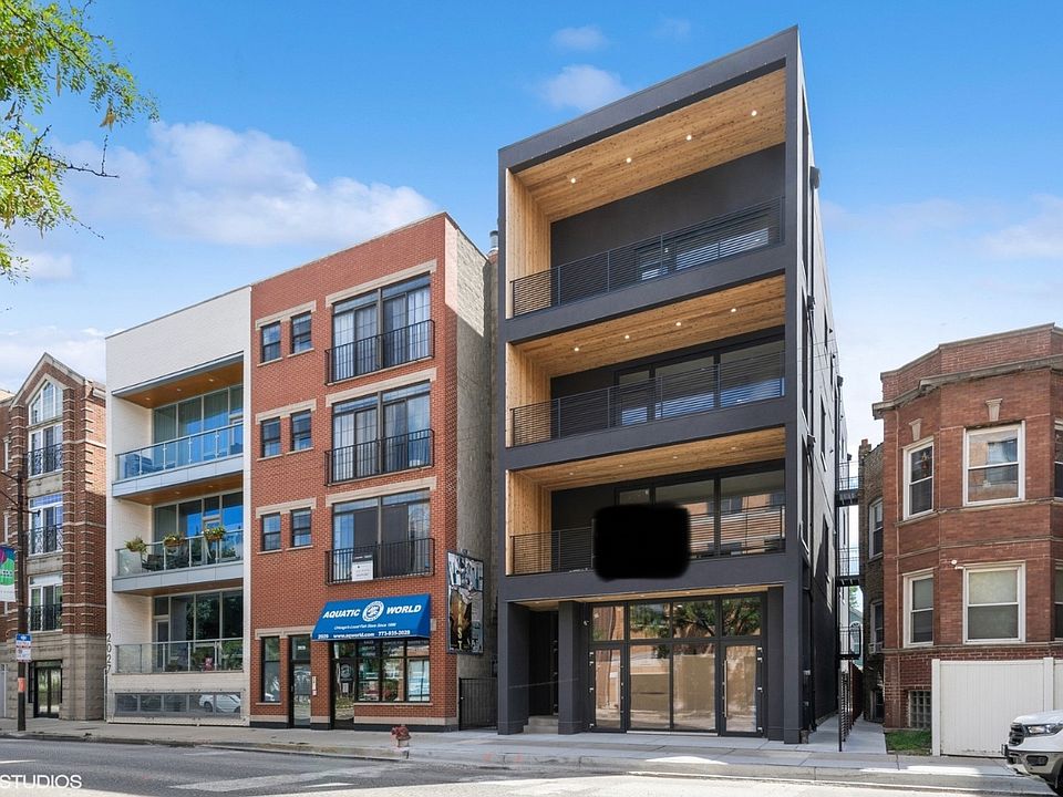 1st image of 2031 W Belmont Ave #2