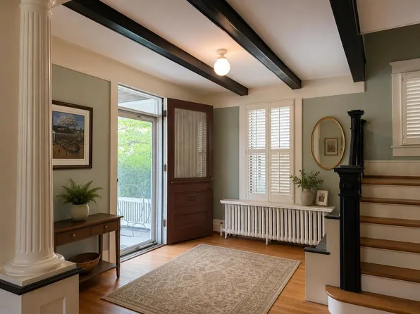 308 Vine St, Staunton, VA 24401