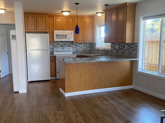 2nd image of 102 Marina Ave APT A