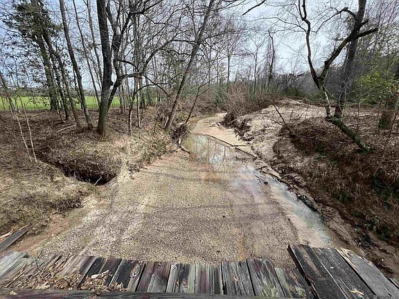 3rd image of Mulberry Hill Rd